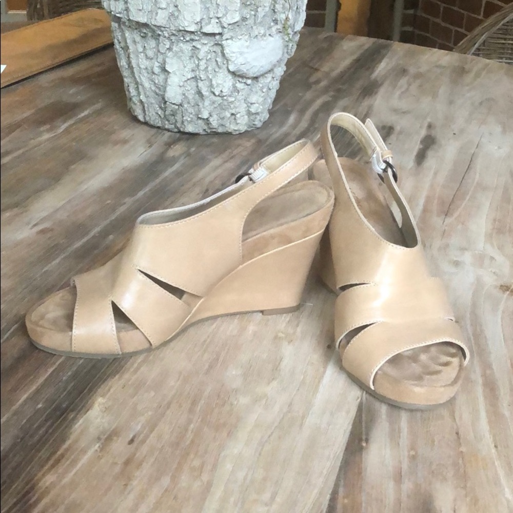 Aerosoles nude wedges.  Size 7